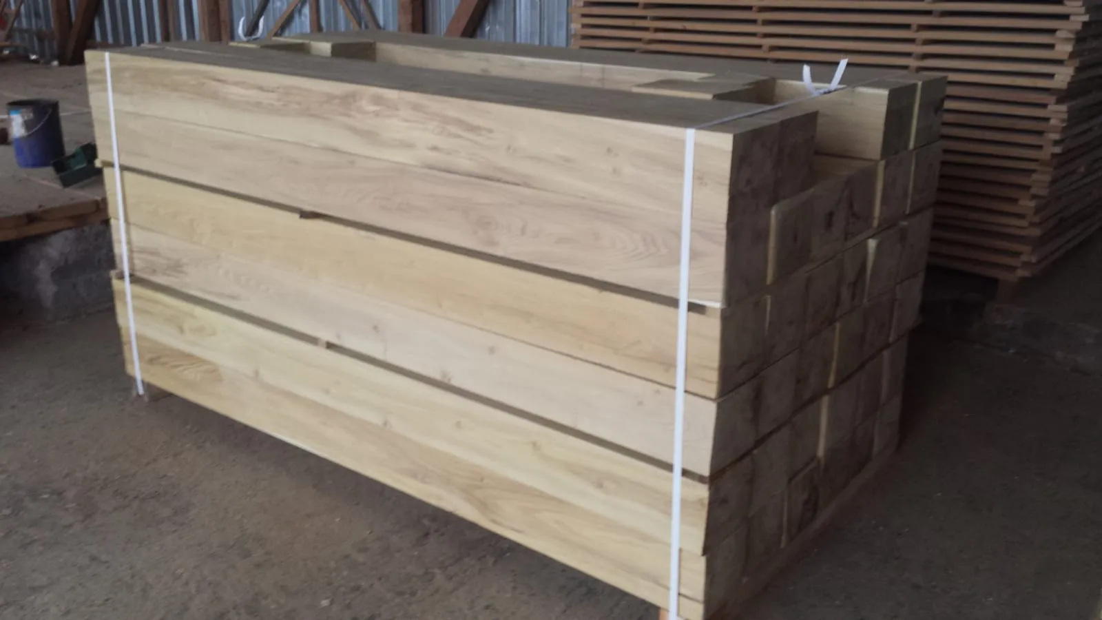 Robinia Squared Timber Planed 1